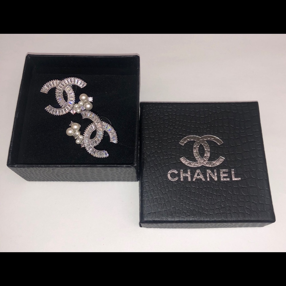 Luxury costume jewelry earring set